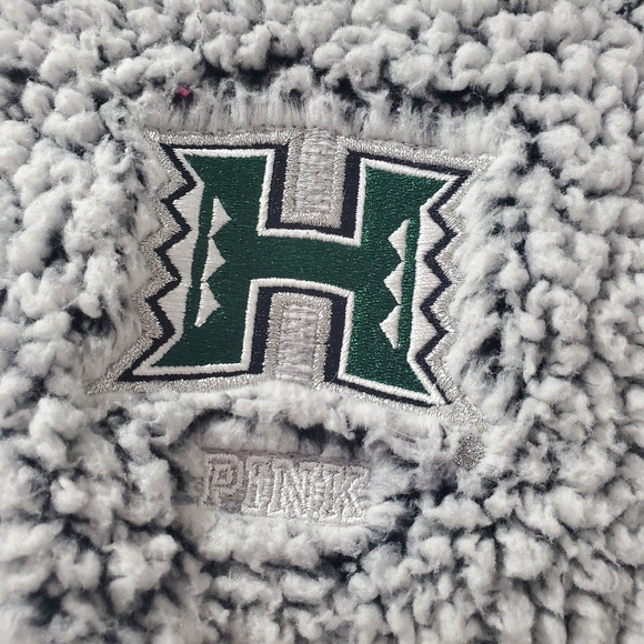 Pink Victoria's Secret Sherpa - Picture 2 of 5